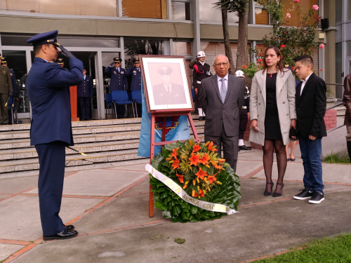 Homenaje a un caballero del aire 