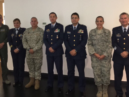 Seminario de Liderazgo de la USAF, en la Escuela de Suboficiales 