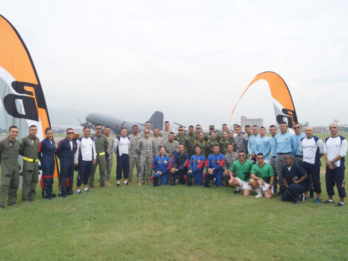 Alma Máter de la oficialidad de la Fuerza Aérea recibió a cadetes del Ejército Nacional y Armada Nacional