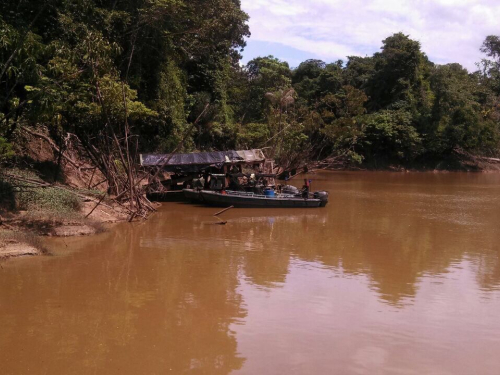 Golpe a la minería ilegal en el Amazonas propina la Fuerza Aérea Colombiana en operación conjunta