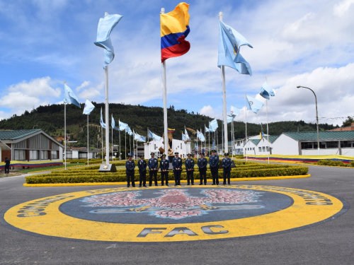 Noventa y tres años del Comando Aéreo de Mantenimiento al servicio de la nación