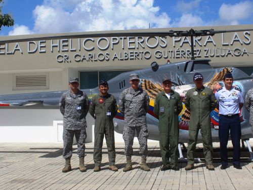 Comandante FAC y Fuerza Aérea de Brasil visitan el CACOM No.4