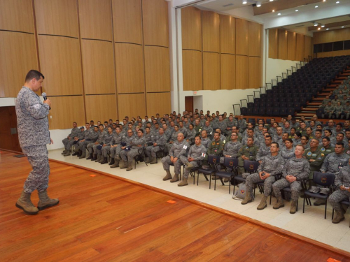 Cátedra Colombia para cadetes de la Emavi y "Noche del Guerrero Arpía"