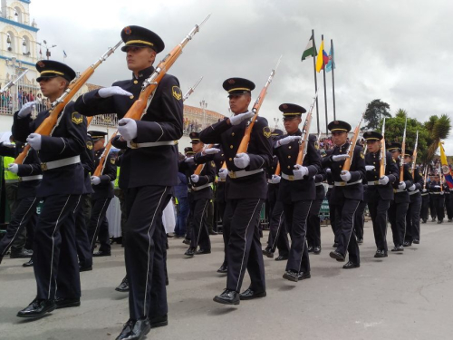 Continúa convocatoria para futuros suboficiales de la Fuerza Aérea Colombiana 