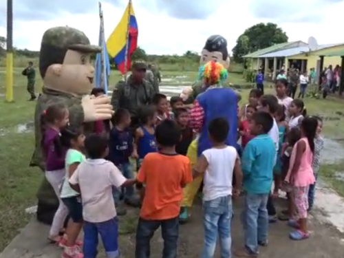 Fuerza Aérea beneficia población de Puerto Principe en Vichada 