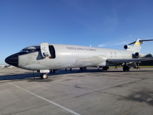 Fuerza Aérea Colombiana transporta colombianos afectados por el Huracán "María" de regreso al país