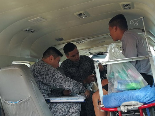 Grupo Aéreo del Amazonas realiza traslado aeromédico de un hombre en delicado estado de salud