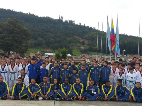 En ESUFA se entrenan los futuros campeones de Taekwondo