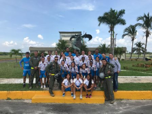  Selección Colombia femenina de fútbol Sub 20 visita el CACOM 3