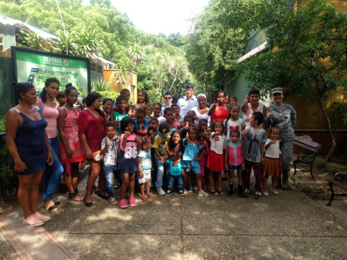 Niños de Sitio Nuevo visitan por primera vez el zoológico de Barranquilla