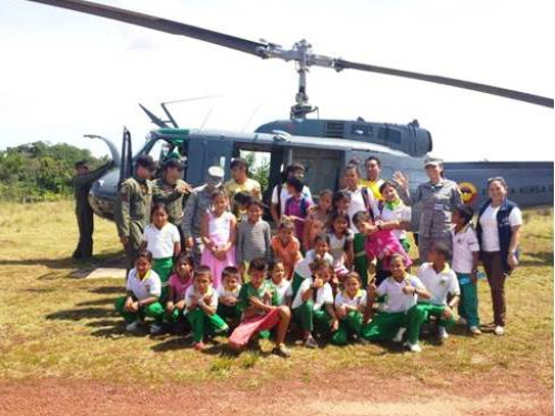 La Esmeralda, Vichada comparte en vísperas de navidad con la Fuerza Aérea Colombiana 