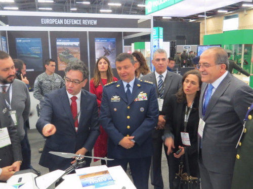 Comandante de la Fuerza Aérea participó en la apertura de Expodefensa 2017        