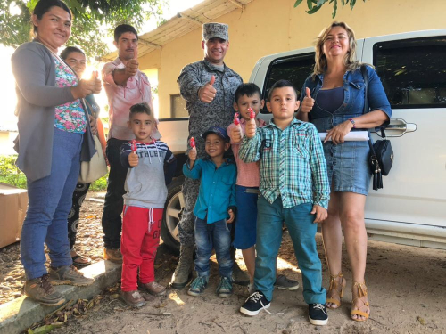 Plan Corazón Amigo, un reto del Componente Aéreo para beneficiar a los niños de la Vereda "Las Delicias" en la Macarena