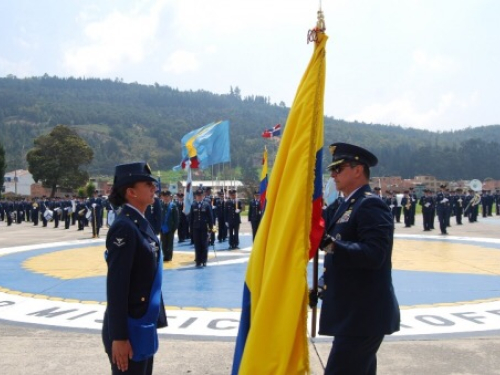 Solemne ceremonia militar de escalafonamiento de suboficiales