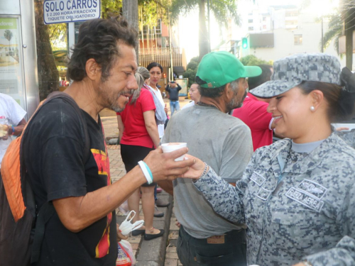 Fuerza Aérea Colombiana realizó encuentro con habitantes de la calle