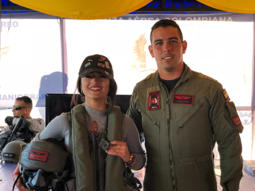 Fuerza Aérea Colombiana presente en la Feria de Manizales