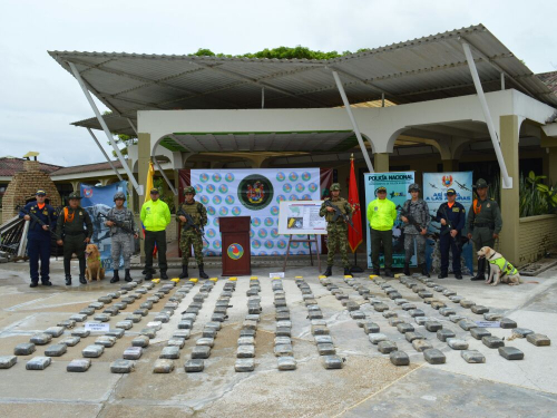 Fuerza Aérea Colombiana participa en operación contra delincuencia organizada en el Amazonas