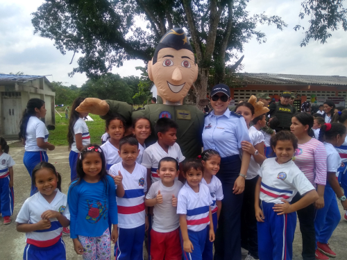 Fuerzas Militares celebraron el Día Universal del Niño en Solano