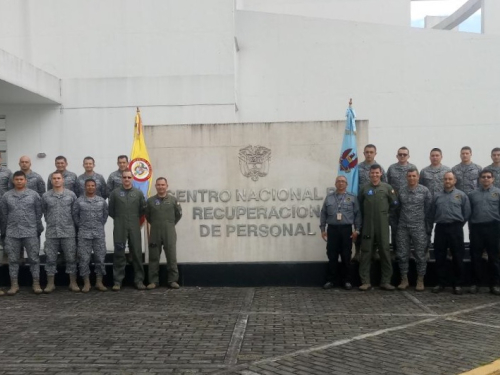 Con la participación de 23 personas, 20 de la Fuerza Aérea Colombiana y 3 de la Aeronáutica Civil, se llevó a cabo la clausura del primer curso coordinador de misión SAR, ejecutado entre el Grupo de Educación Aeronáutica del Comando Aéreo de Transporte Militar, CATAM y el Centro Nacional de Recuperación de Personal, CNRP. 