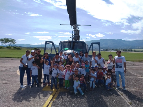 Base Aérea de Palanquero recibió la visita de la “Fundación niños del Sol”