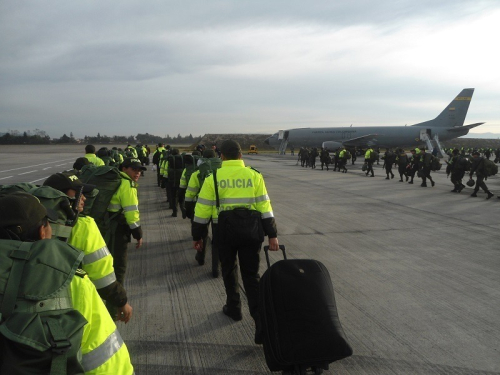 Cerca de mil policías transportó la Fuerza Aérea para apoyar seguridad en Consulta Anticorrupción 