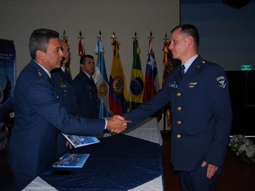 ESUFA culmina con éxito X Seminario Internacional de Doctrina Aérea y Espacial