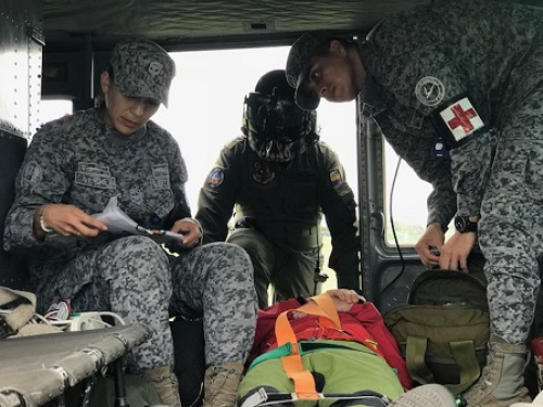 La Fuerza Aérea Colombiana evacúa a ciudadano francés lesionado en la Sierra Nevada de Santa Marta