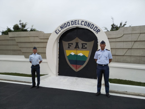 Cadetes de las Fuerzas Aéreas de Colombia y Ecuador realizan intercambio de experiencias