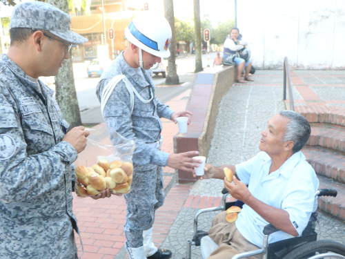 El CACOM 2 lidera campaña con habitantes de la calle
