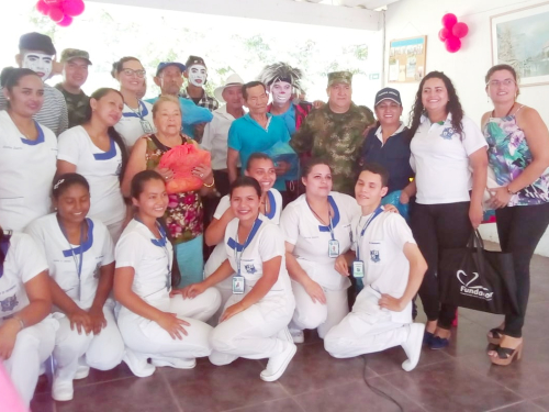 Fuerzas Militares brindaron alegría a adultos mayores de Villavicencio