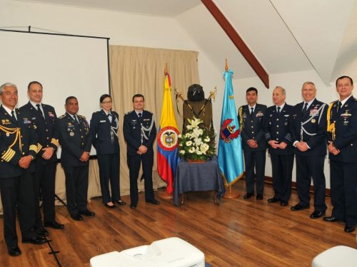 Agregaduría Aérea en Chile celebra Aniversario No. 99 de la FAC