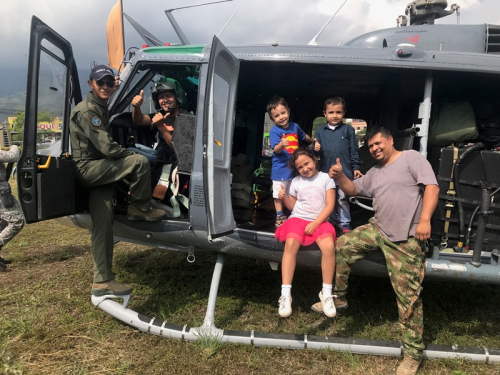 CACOM 4 presente en Feria de Servicios en Ibagué
