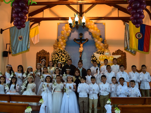 CAMAN contribuye con las comunidades más vulnerables en los sacramentos