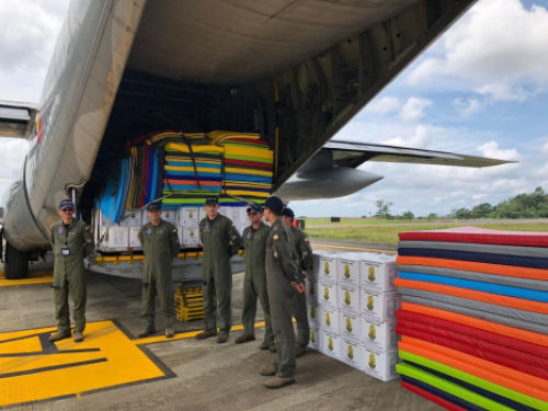 Primera ayuda humanitaria para comunidades afectadas en Chocó fue transportada por la Fuerza Aérea 