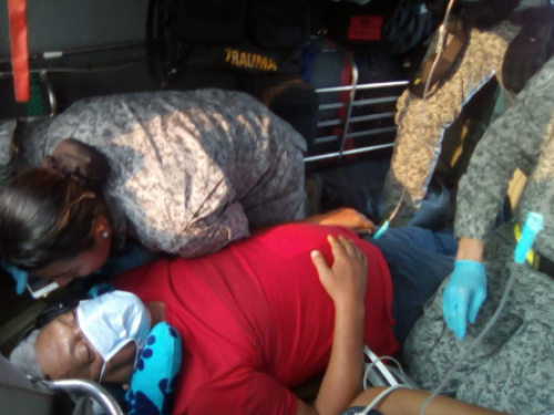 Fuerza Aérea Colombiana realiza evacuación humanitaria en Nechí