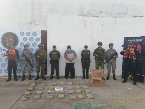 25,73 kilogramos de Marihuana son incautados en la triple frontera