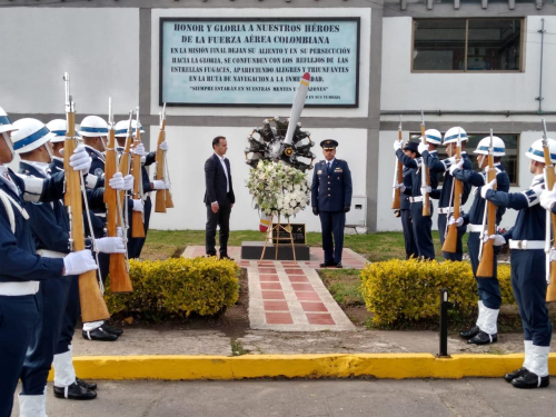 En Madrid, Cundinamarca, Fuerza Aérea Colombiana conmemora el Día de la Memoria y Solidaridad con las Victimas 