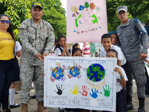 Solano celebró por las alturas la conmemoración al Día Internacional de la Tierra junto a la Fuerza Aérea Colombiana