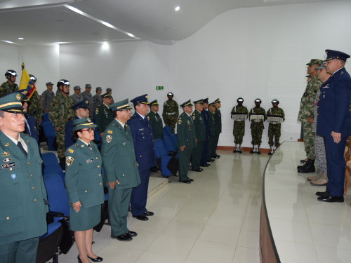 Celebración cuadragésimo tercer aniversario del cuerpo de Profesionales Oficiales de Reserva de las Fuerzas Militares, en Cali
