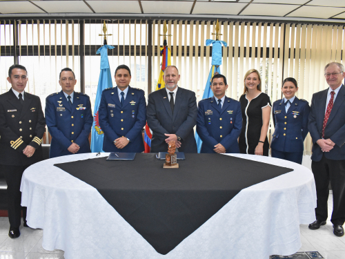 Convenio de Cooperación Académica entre EPFAC y Purdue University
