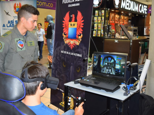 EMAVI y CACOM-7 celebran los 100 años de la Fuerza Aérea con la comunidad