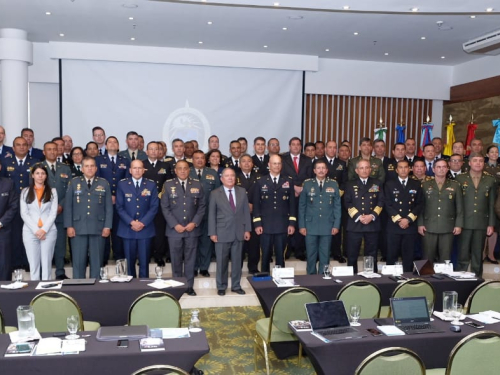 Proyección de la Fuerza Aérea y seguridad hemisférica en conferencia ante el Colegio Interamericano de Defensa