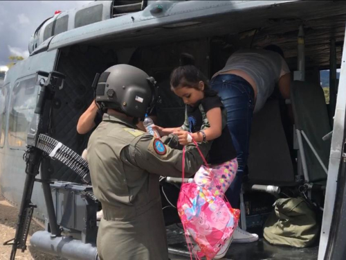 Un ángel de metal llega hasta Neiva para alegrar el corazón de Sara.