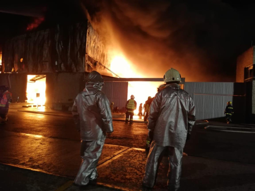 CAMAN apoya incendio en Funza Cundinamarca