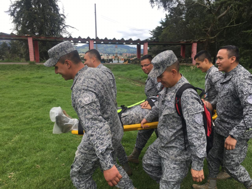 Reentrenamiento para el personal militar de CAMAN 