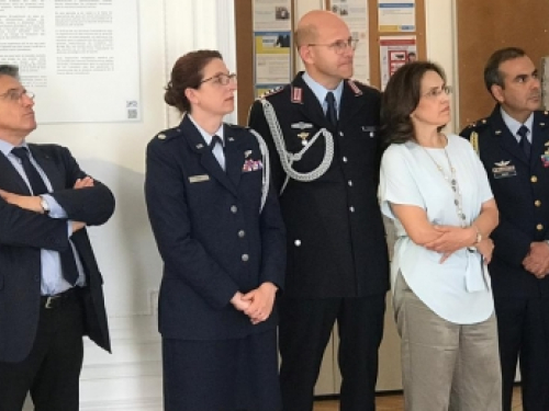 Embajadora Viviane Morales dio apertura a exposición sobre centenario de la Fuerza Aérea Colombiana (FAC) en el Consulado en París