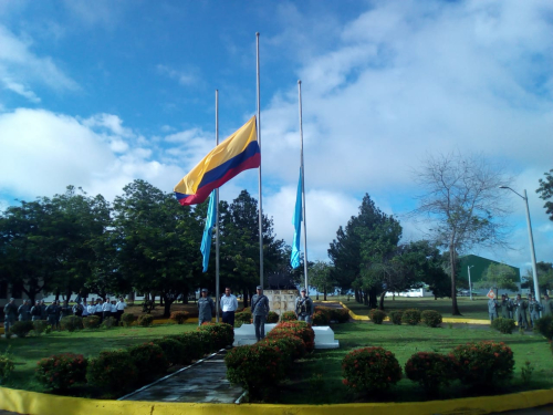 En el Grupo Aéreo del Oriente se conmemoro Día del Héroe de la Nación.