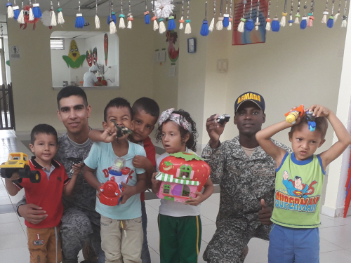 Fuerza Aérea Colombiana participó en Actividades ludicorecreativas en el Centro de Desarrollo infantil en Solano,  Caquetá.
