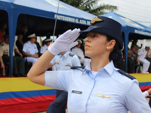 Desfile magno en el Amazonas en conmemoración del Día de la  Independencia de Colombia