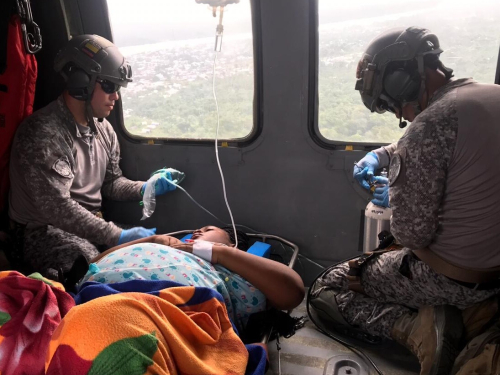 Dos Mujeres en estado crítico de embarazo fueron trasladadas en misión humanitaria para salvar sus vidas